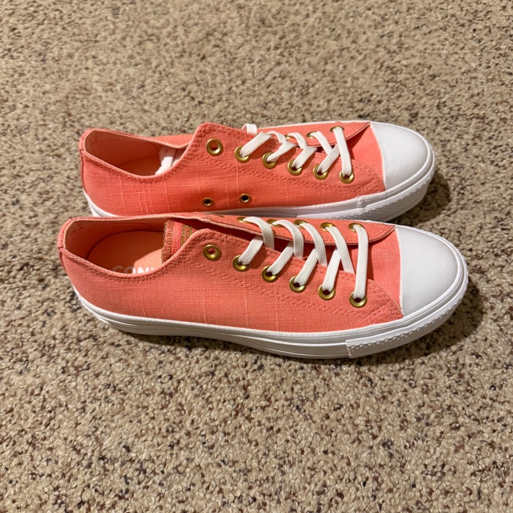 Pink Converse - image 2